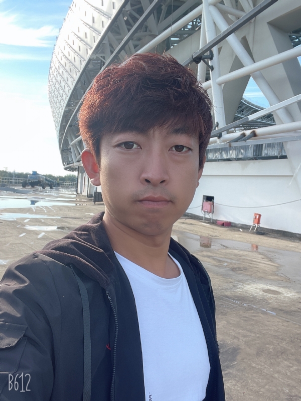绅士大男孩的第一张照片--德州相亲服务中心