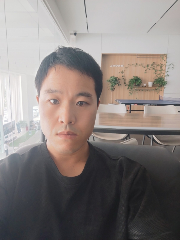 吊挂看风景的第一张照片--德州相亲服务中心