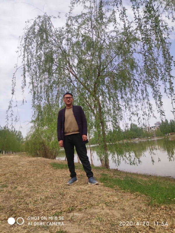 风中的烟头的第一张照片--德州相亲服务中心