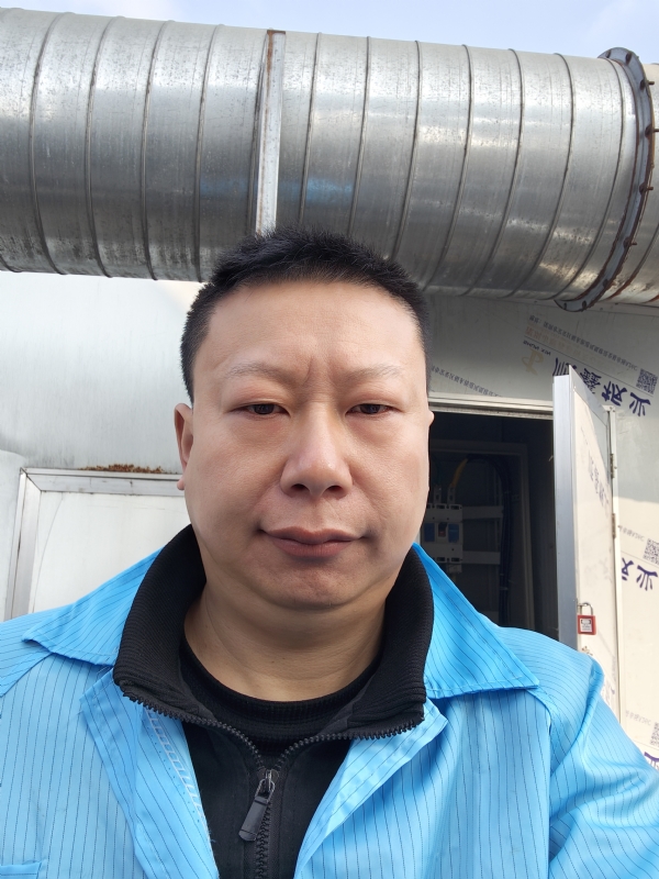 太阳迷眼的第一张照片--德州相亲服务中心