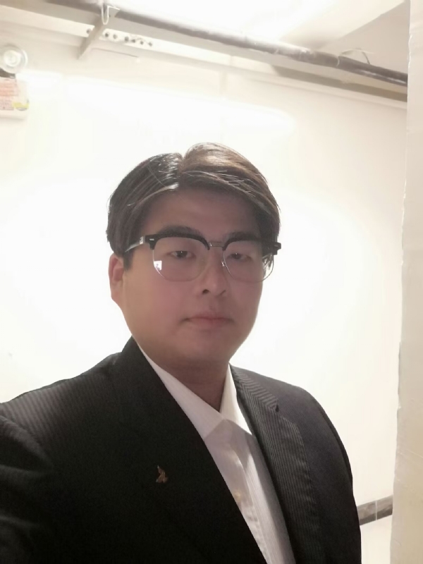 孤独一人的第一张照片--德州相亲服务中心