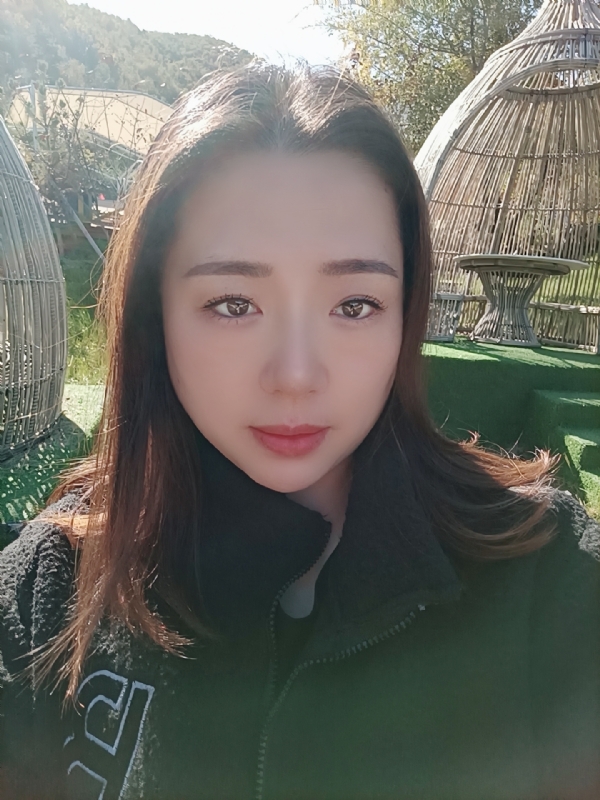 阿燕的第一张照片--德州相亲服务中心