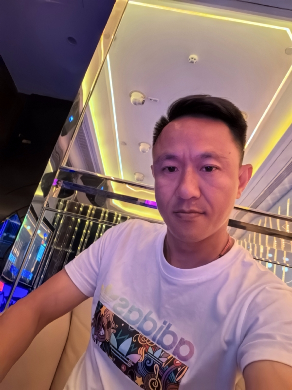 辞岸的第二张照片--德州相亲服务中心