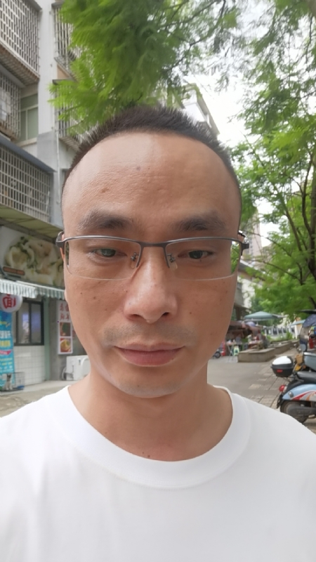 孤狼的第一张照片--德州相亲服务中心