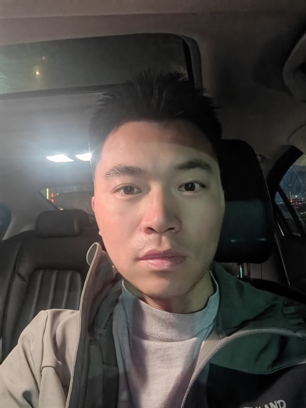 讲不出再见的第二张照片--德州相亲服务中心